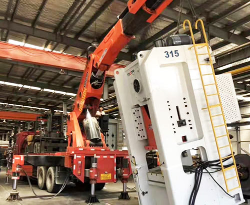 安居提升工作效率，选择优质折臂吊租赁服务