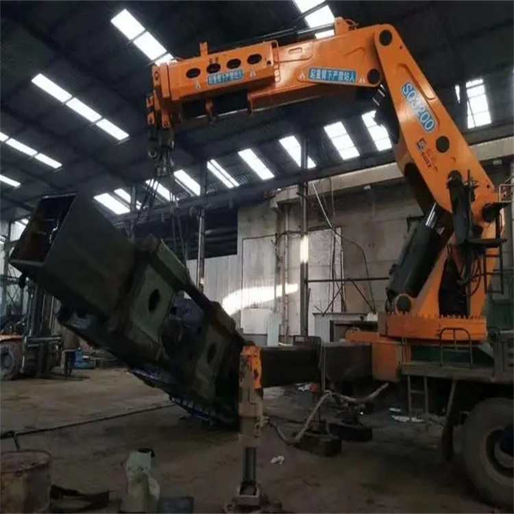 安居130吨折臂吊车出租吊机租赁附近电话