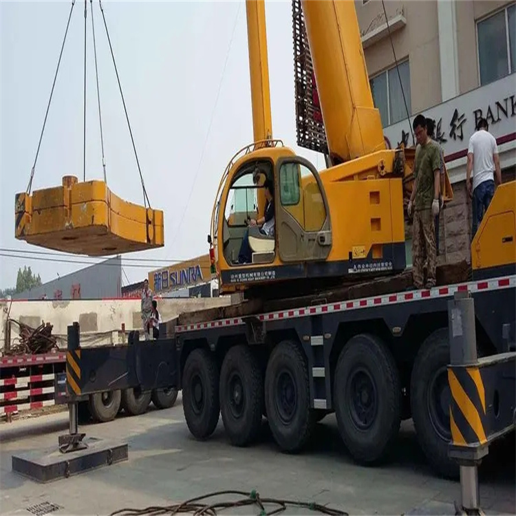 安居当地吊车出租|机器吊装|75吨|工厂搬迁服务